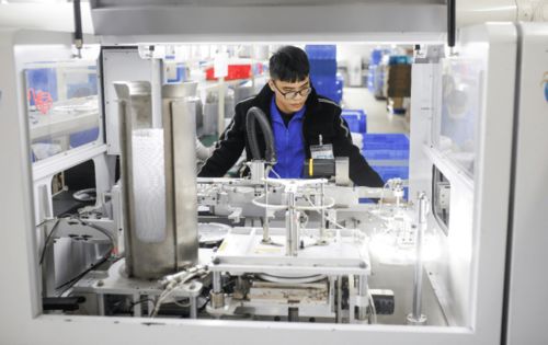 从传统制造到新品牌 广东中山灯企转战拼多多，月销500万元的摄影扩印服务崛起